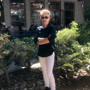 Meet your Posher, Daniela